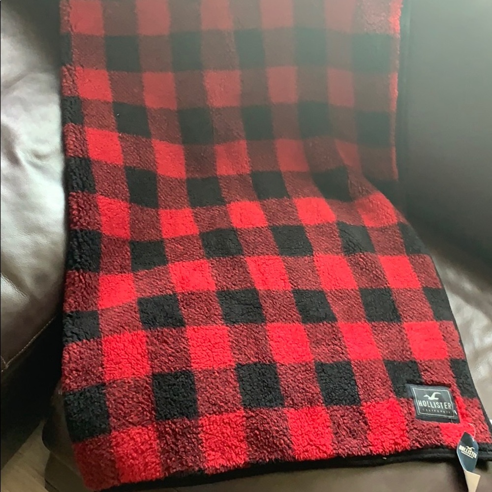 Hollister California Sherpa Blanket